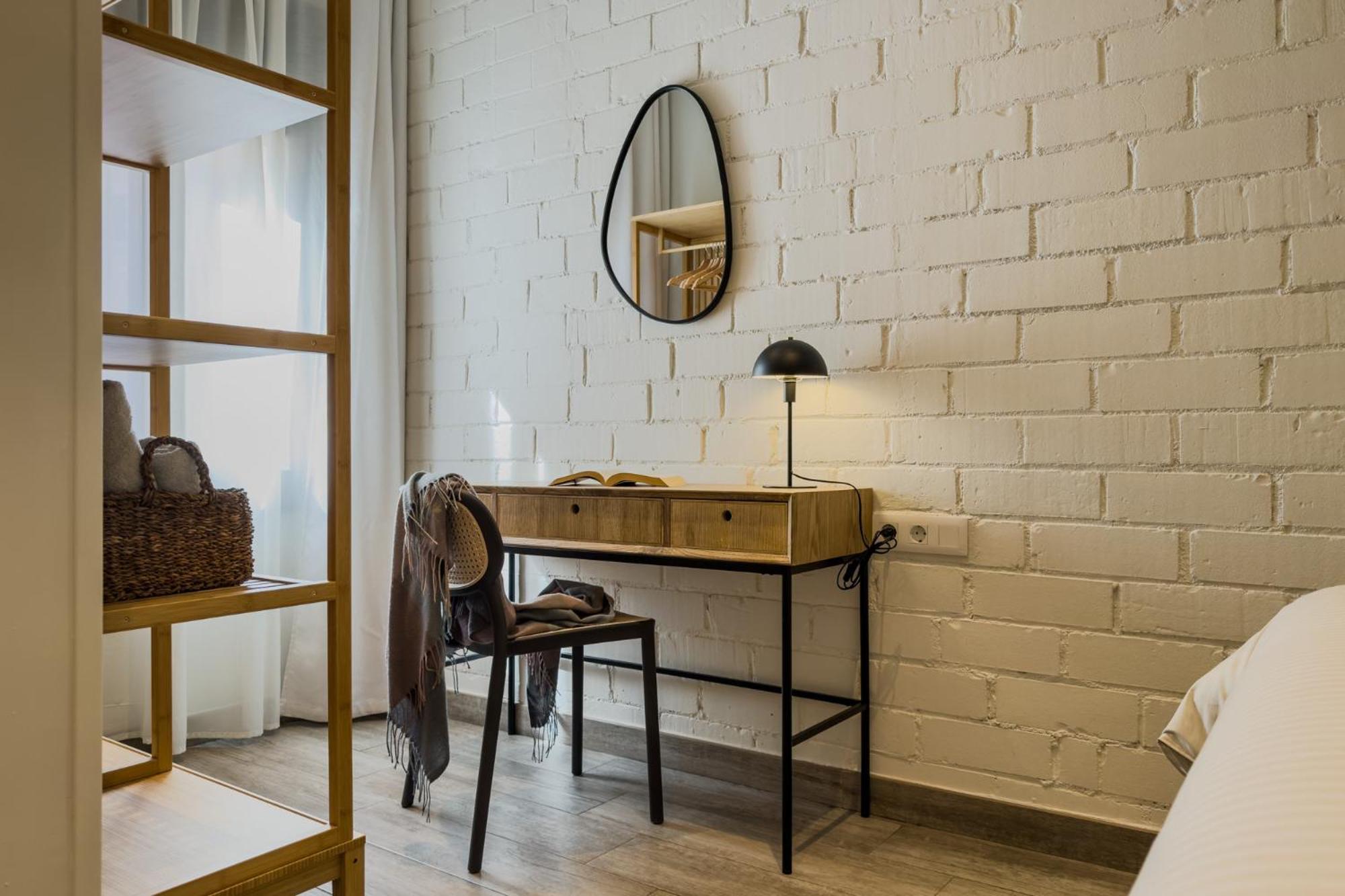 Novus Homes Barcelona Santa Eulalia Оспиталет-де-Льобрегат Экстерьер фото